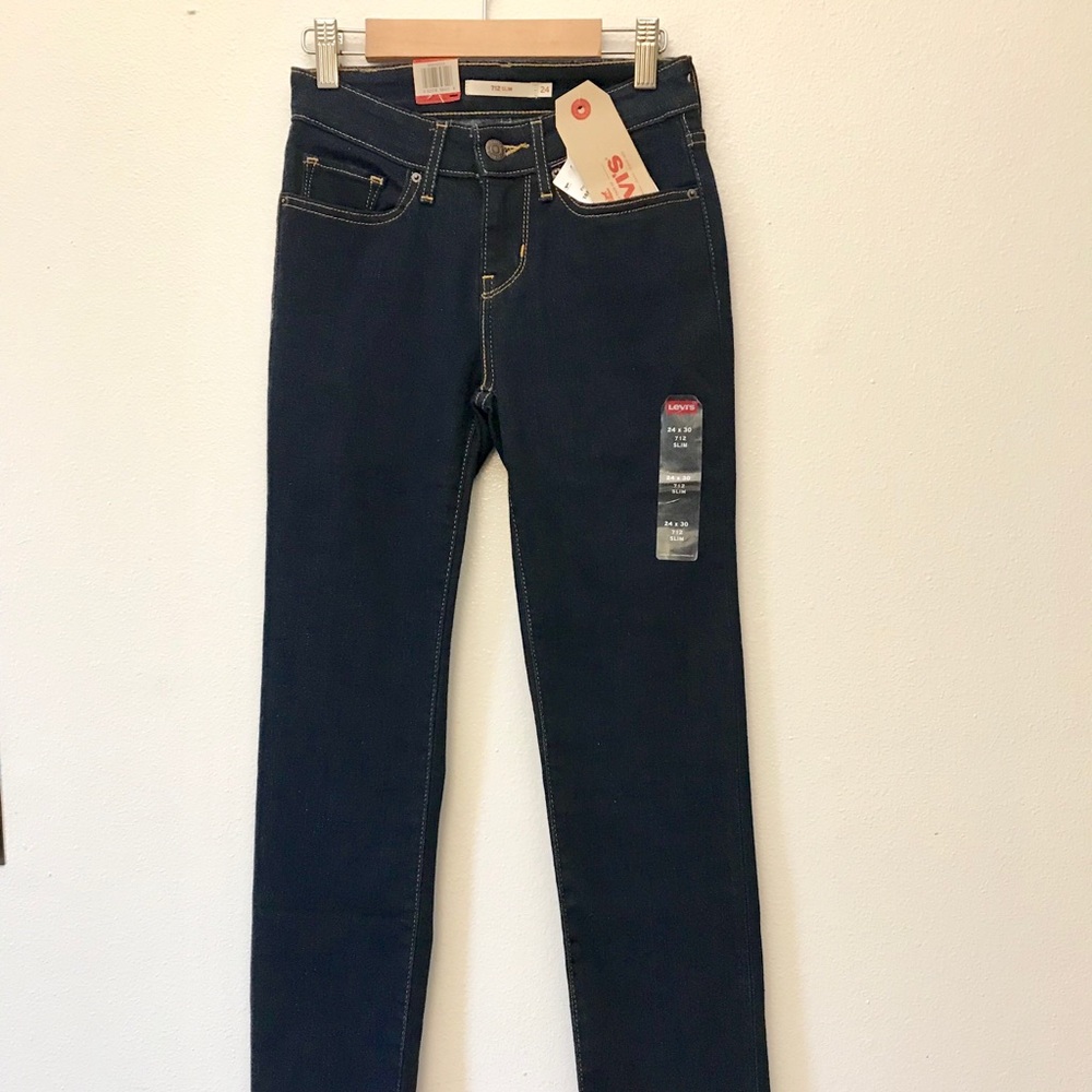 ***SOLD*** Women’s Levi’s 712 Slim Stretch Jeans - Picture 1 of 5